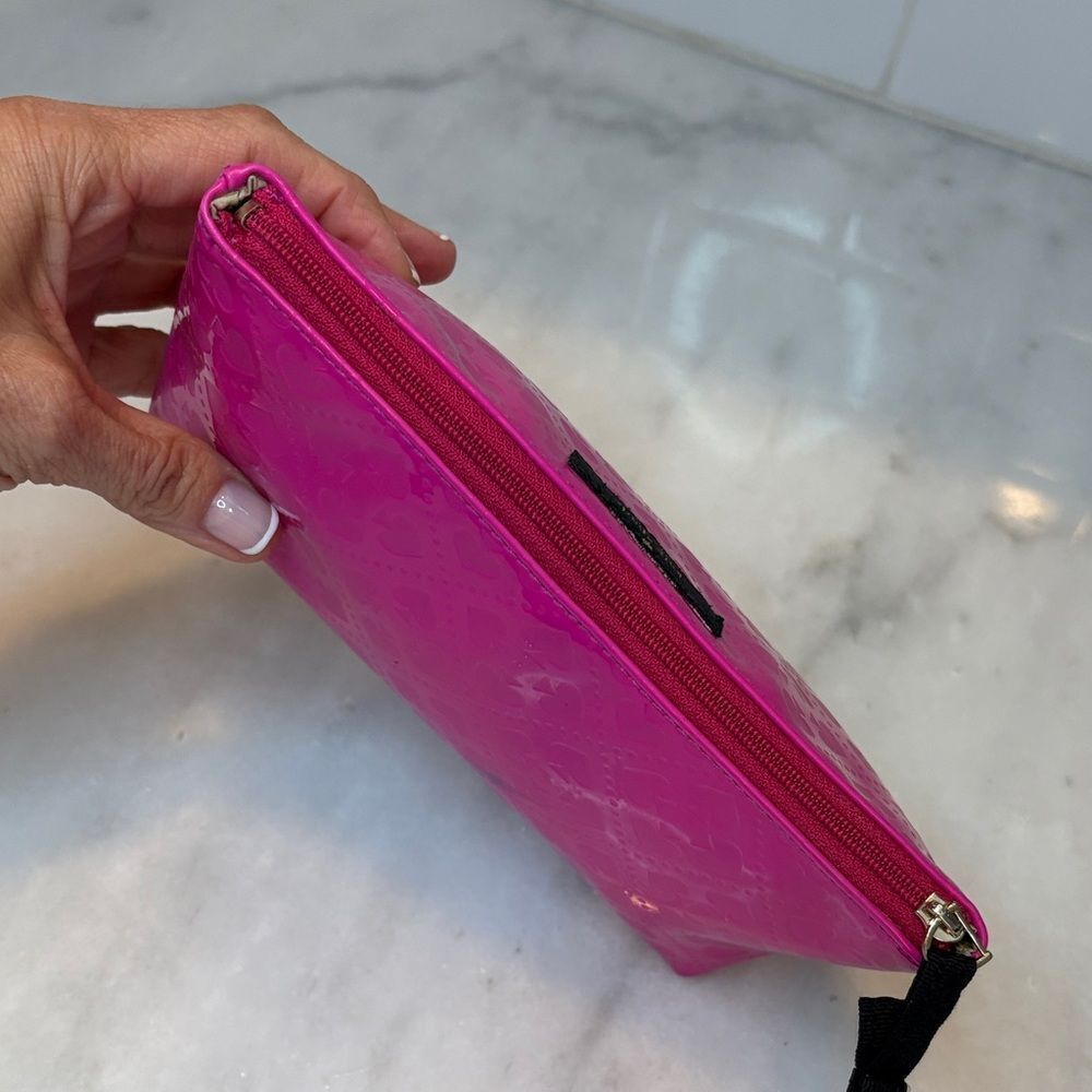 Kate Spade Fuchsia embossed logo Motif Travel Cosmetic Case Pouch Clutch - Picture 11 of 15